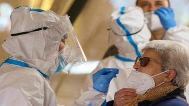 Andalucía registra cero muertos por Covid y baja sus contagios por debajo de 200 diarios