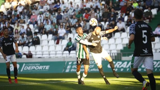 Las notas de los jugadores del Córdoba CF ante el Cacereño