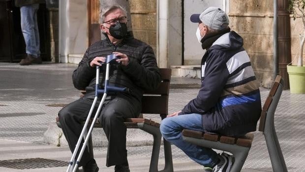 Andalucía roza los 50 puntos de incidencia Covid pendiente de un cambio de criterio en las restricciones