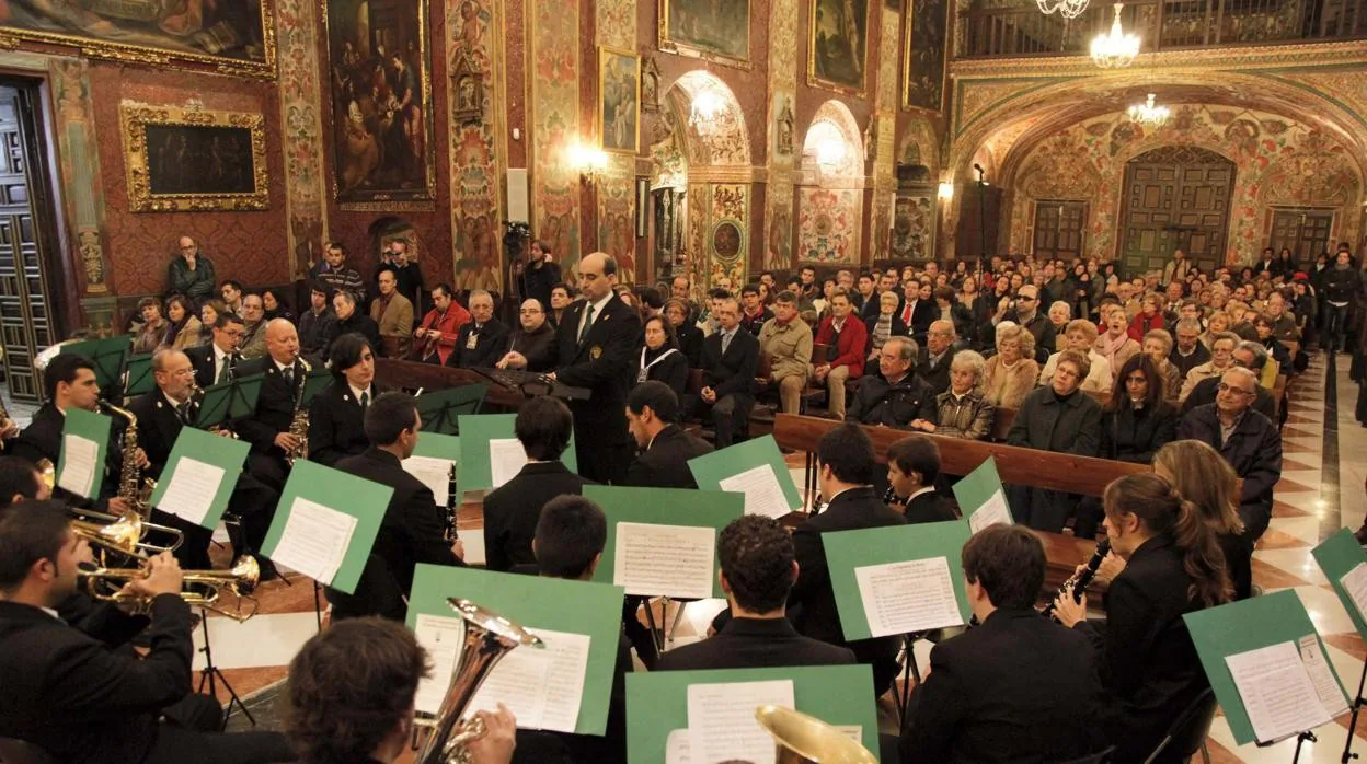 La banda de la Esperanza de Córdoba, durante un concierto en San Cayetano