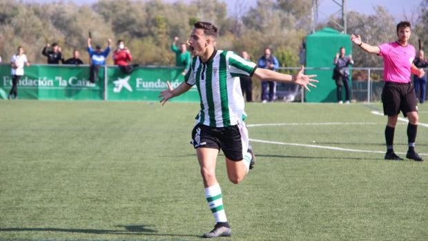 El Salerm Puente Genil da la sorpresa con el Ciudad de Lucena otra vez en play off junto al Córdoba B