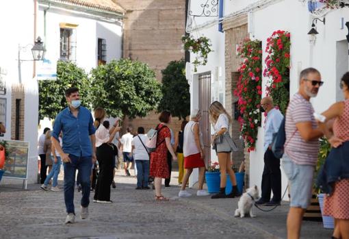 Turistas en Córdoba durante el último puente del Pilar