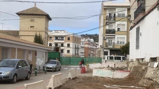 El nuevo vial de Cabra comienza a construirse después de dos décadas de bloqueo