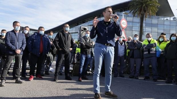 Los sindicatos, enojados con el 'no' a la planta para blindados, que amenazaría la Base Logística de Córdoba