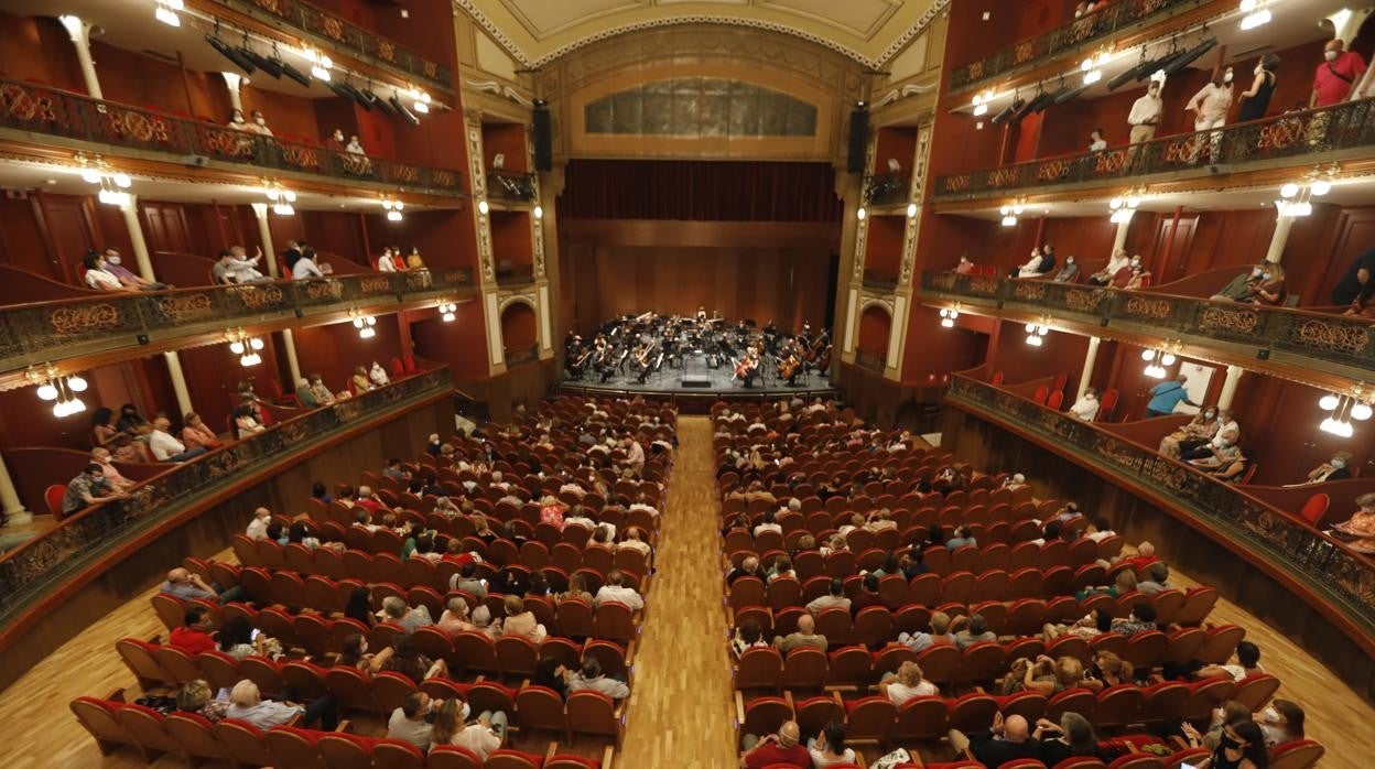 La orquesta de Córdoba, en un concierto en el Gran Teatro