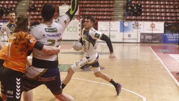 El Ángel Ximénez Puente Genil empieza ante el Puerto Sagunto la Copa del Rey, su competición fetiche