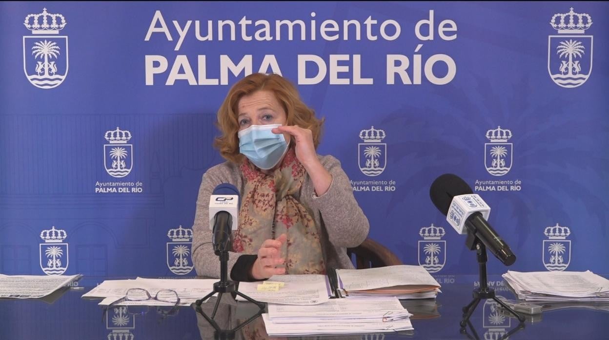 La alcaldesa de Palma del Río, ayer en la presentación de los presupuestos del Ayuntamiento