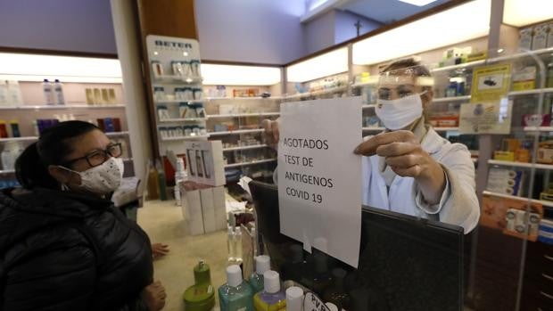 Test antígenos Covid en Córdoba | «Si hay 40 tests en un día, se venden los 40, y empiezan a faltar»