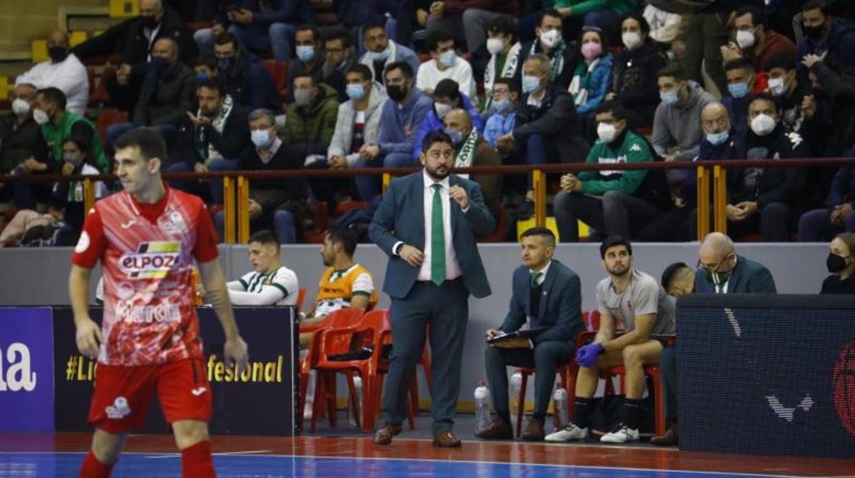 Josan González en Vista Alegre durante el partido ante Elpozo Murcia