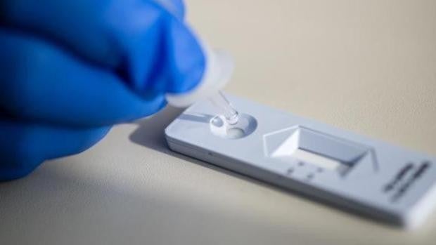 Las bajas laborales por Covid se pueden gestionar con el móvil en Andalucía