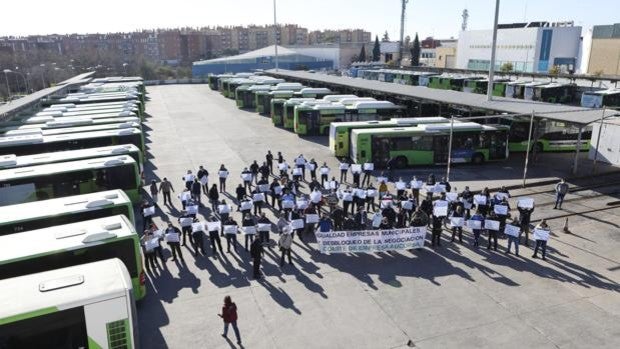 El Ayuntamieto de Córdoba destaca «la normalidad» del primer paro de los empleados de Aucorsa