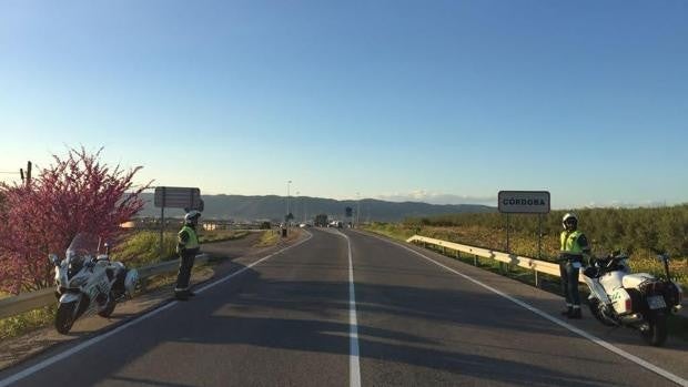 Investigan a un joven que provocó un accidente con heridos graves sin tener carné de conducir en Córdoba