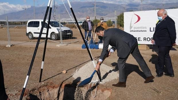 Primera piedra del hospital que Roquetas de Mar espera desde hace 15 años