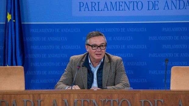 Vox avisa al Partido Popular de que quizás no le apoye en Andalucía la próxima legislatura