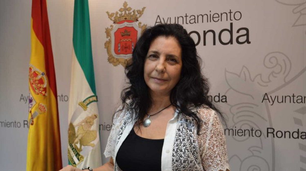 Josefina Valle tras una rueda de prensa en el Ayuntamiento de Ronda