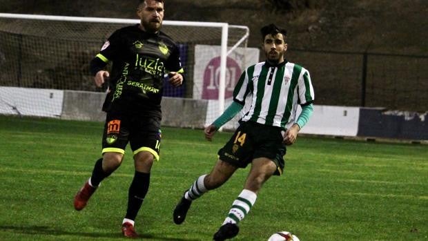 El Córdoba B sorprende al Antequera con un empate y tercer partido aplazado para el Pozoblanco