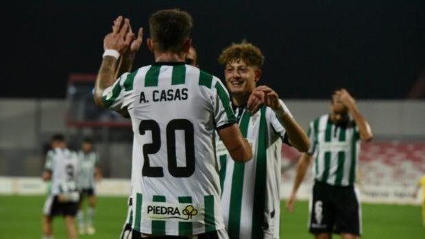 El Córdoba CF deja una buena imagen con una victoria (1-3) en Baréin ante el Alkhadiya FC