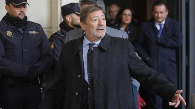 Dieciséis muertos y un asesinado: las defunciones achican el banquillo de la corrupción andaluza