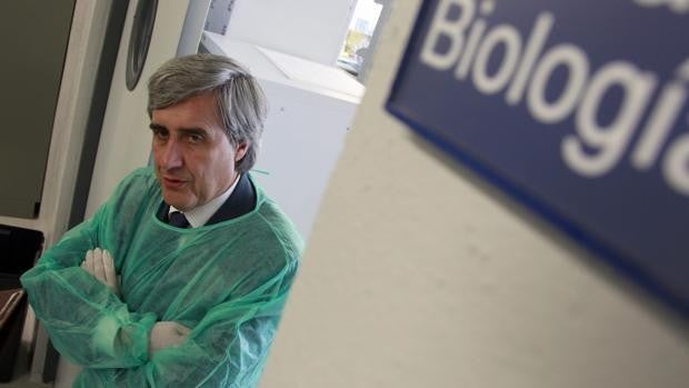 El doctor Badiola sobre ómicron: «Este virus nos tiene acostumbrados a una permanente sorpresa»