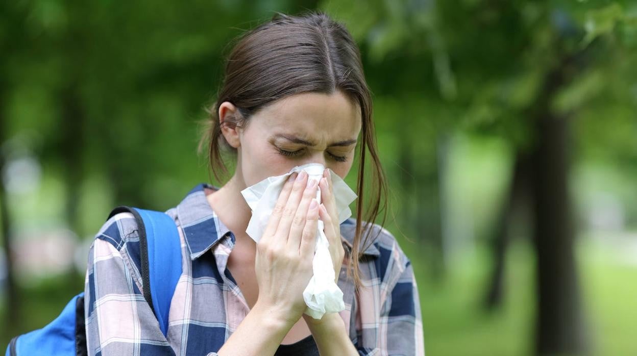 Los expertos de DosFarma señalan que es fácil de confundir los síntomas de las alergias y los catarros en invierno