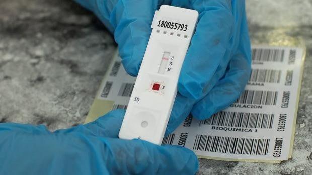 ¿Sirven los test de anticuerpos para saber si me ha funcionado la vacuna y estoy protegido?