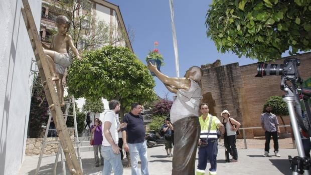 El Ayuntamiento de Córdoba encarga a Belmonte la tercera estatua de homenaje a los Patios