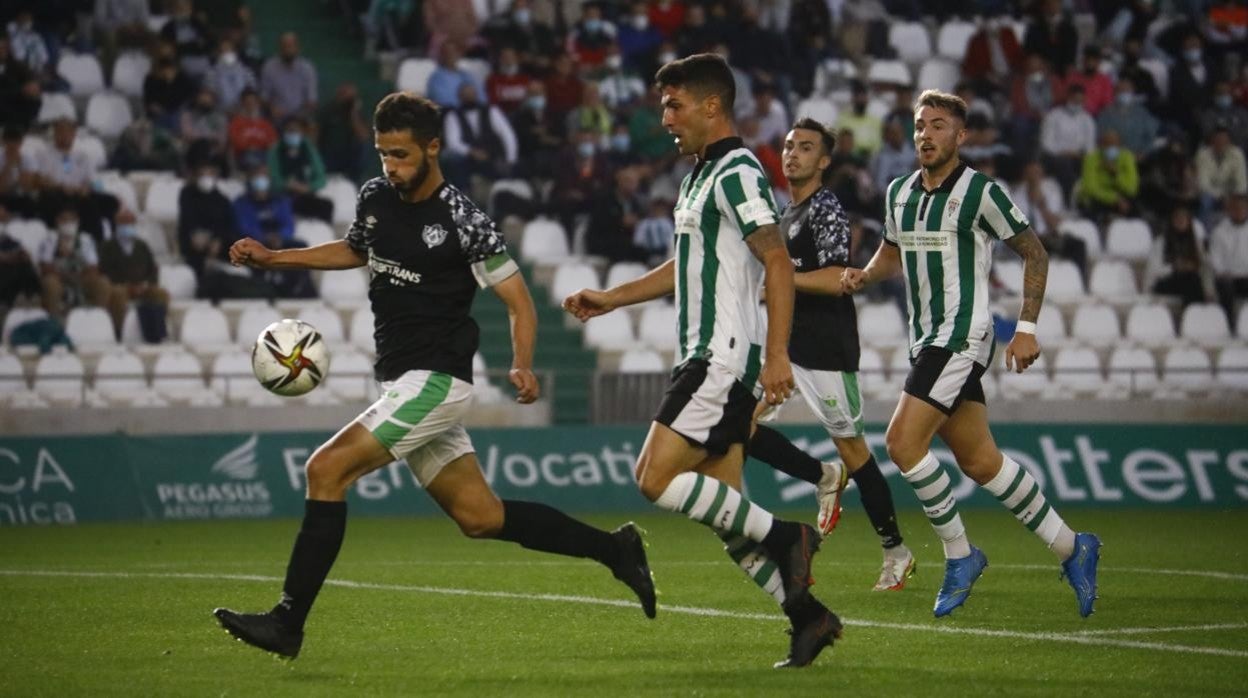 Willy, en el Córdoba CF - CP Cacereño de la primera vuelta