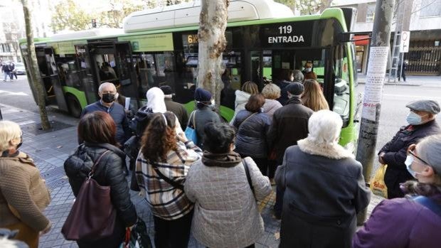 Aucorsa cierra 2021 con un 17% más de viajeros: éstas son las líneas con mejor y peor tendencia en Córdoba