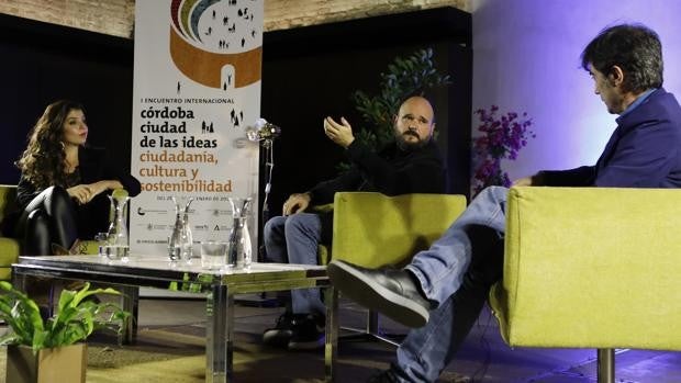 Soleá Morente y Niño de Elche reivindican el «cruce de tradición y vanguardia», con cante y todo, en Córdoba