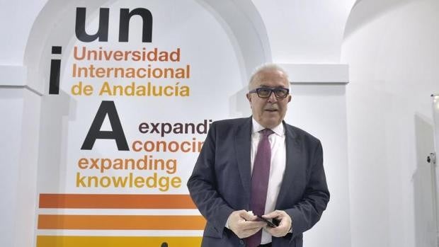 La Cámara de Cuentas destapa contratos 'a dedo' de la UNIA con el exconsejero Sánchez Maldonado de rector