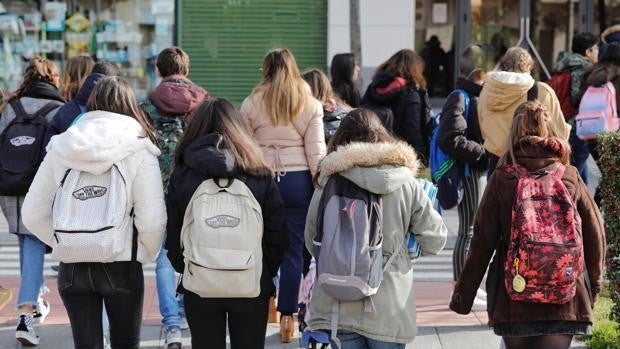 Andalucía reduce en un 4% el abandono escolar en 2021, la mayor caída de su historia