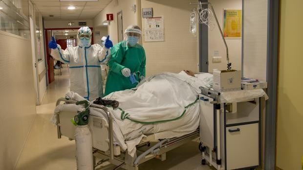 Andalucía baja 95 hospitalizados Covid y anota el menor número de contagios desde antes de Navidad