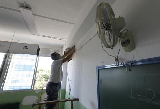 obras de climatización en 2020 en el colegio Fernán Pérez Oliva de la capital