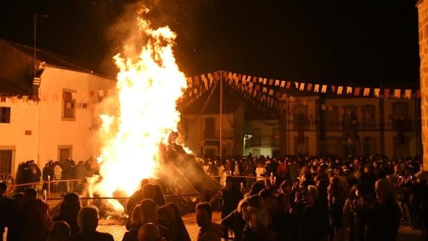 El siglo de una Candelaria que alumbra ya al turismo de Dos Torres (Córdoba)