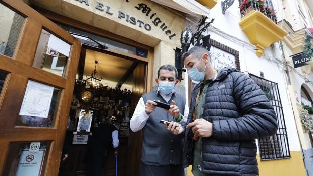 La Consejería de Salud pone fin al pasaporte Covid en la hostelería y el ocio de Andalucía