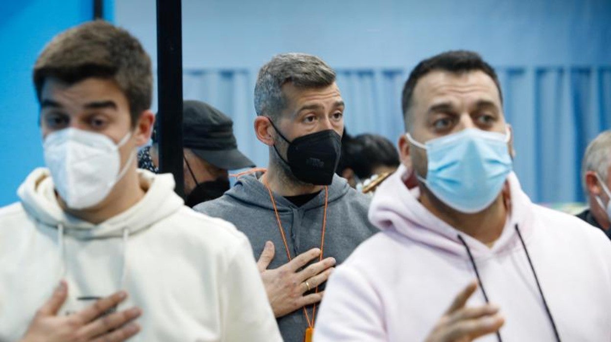 Ensayo con mascarillas de una agrupación carnavalera de Córdoba