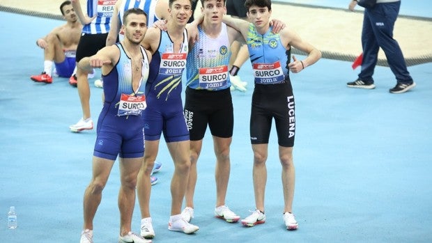 El Surco Lucena bate el récord de España de 4x400