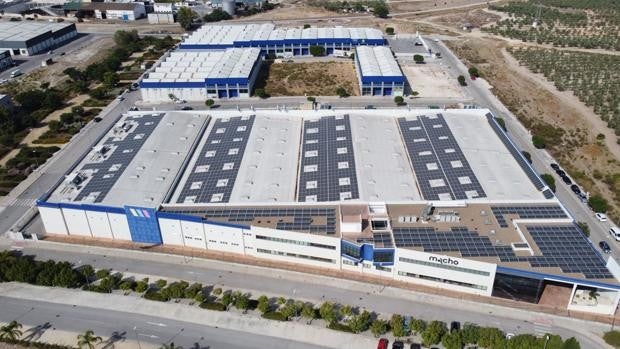 Cómo solicitar ayudas para placas solares y cuánto ahorras con energía solar