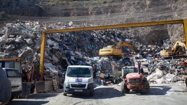 Centenares de toneladas de basura, atrapadas en Gibraltar por el Brexit