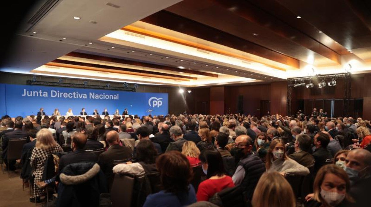 Imagen de la Junta Directiva Nacional del PP que se celebra en un hotel en Madrid