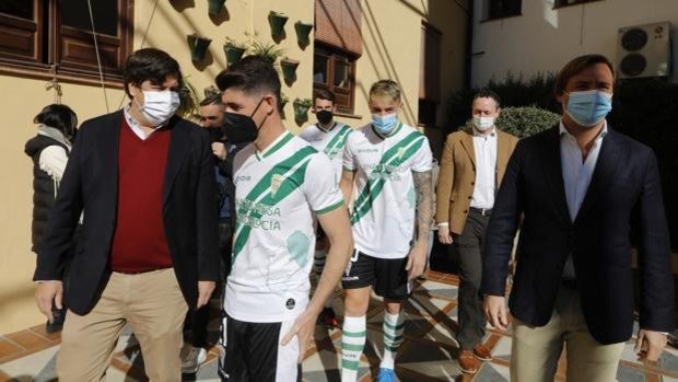 El difícil día de vuelta a la rutina tras una alineación indebida en el Córdoba CF