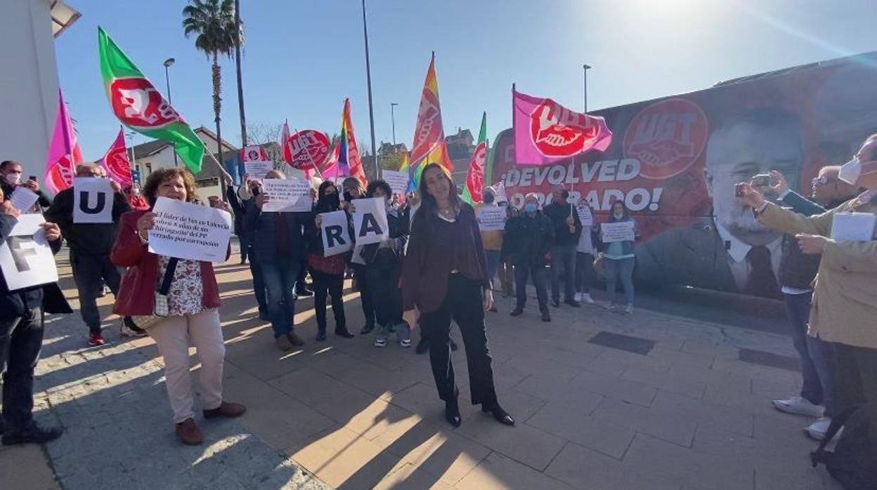 La portavoz de Vox, ante los afiliados de UGT