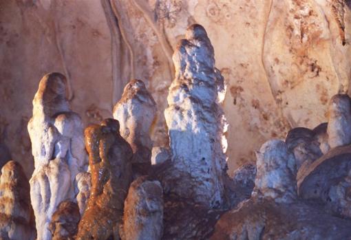 Una espectacular formación en la Cueva de los Murciélagos