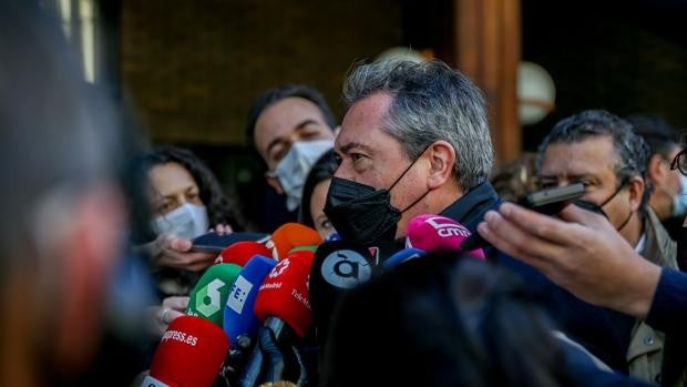 Juan Espadas pide a Juanma Moreno que gobierne «hasta el último día de la Legislatura»