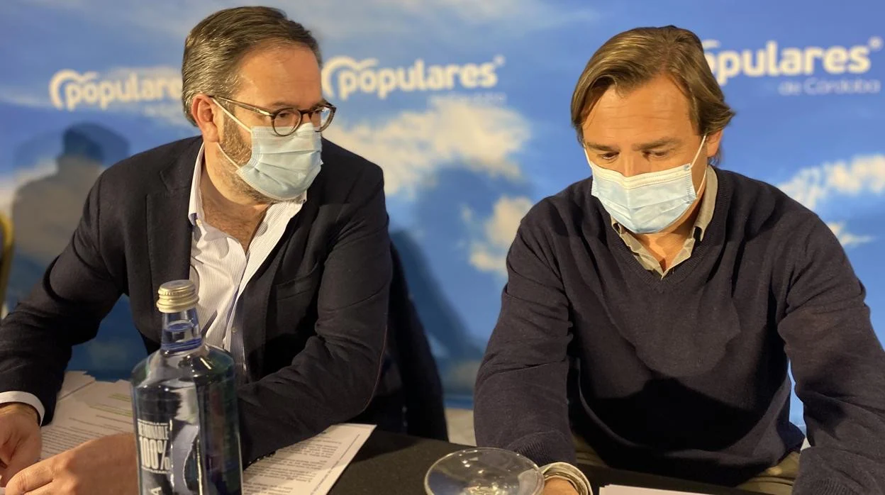 Adolfo Molina y Antonio Repullo, en la Junta Directiva del PP de Córdoba