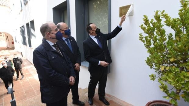 La Facultad de Derecho y Económicas gana 14 nuevos despachos y aguarda el nuevo edificio para aulas