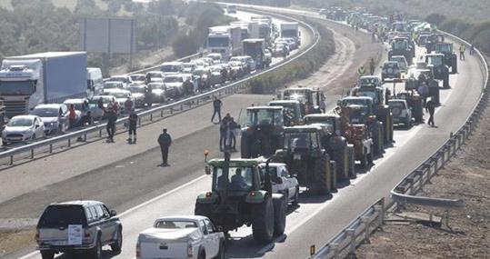 Protesta de los agricultores en Lucnena en febrero de 2020