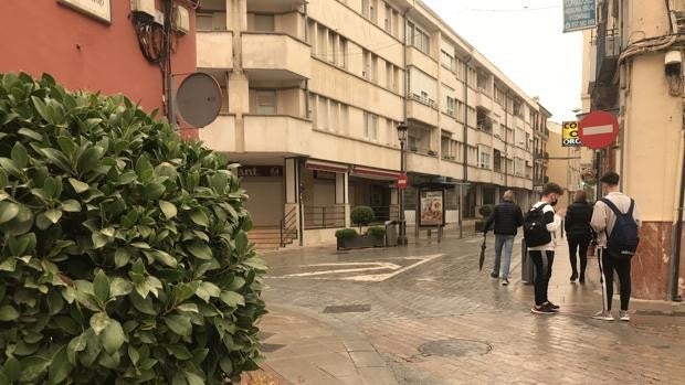 Vecinos y comerciantes de Lucena se unen contra las peleas en el Centro