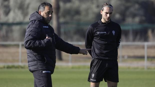 Córdoba CF | Crespo: «Nos marcamos hacer seis de seis para asegurar el ascenso en las dos salidas»