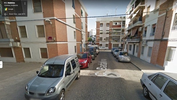 Incendio Córdoba | Hospitalizado un hombre con un golpe en la cabeza y tras el fuego de su cocina